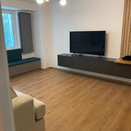 Mery Luxury Apartment Галац Экстерьер фото