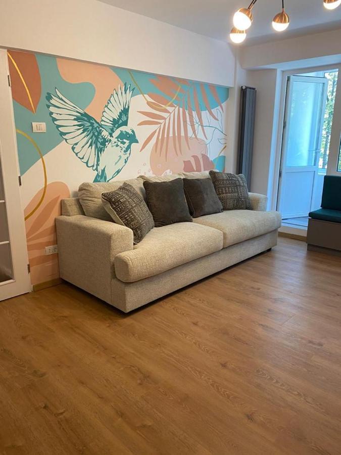 Mery Luxury Apartment Галац Экстерьер фото